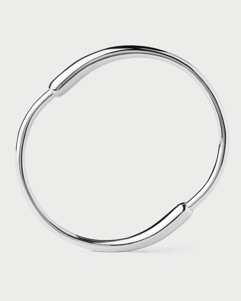 Loop bangle - 
  
    Brass / Rhodium silver plating
  
