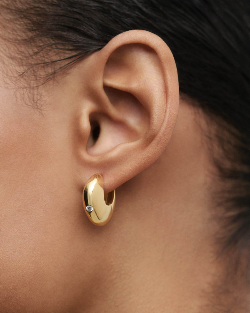 Wave hoops - 
  
    Sterling Silver / 18K Gold plating
  
