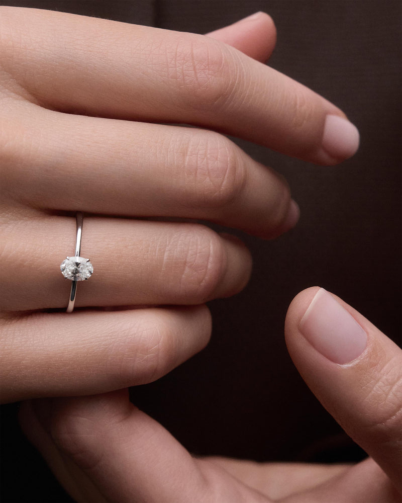 Diamond and white gold Ace solitary ring - 
  
    18K White gold / Rhodium silver plating
  
