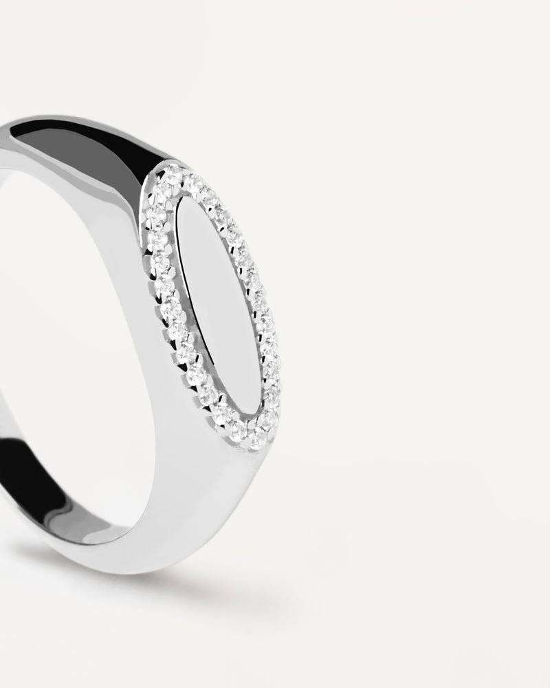 Engravable ovalish signet ring in sterling silver and white zirconia