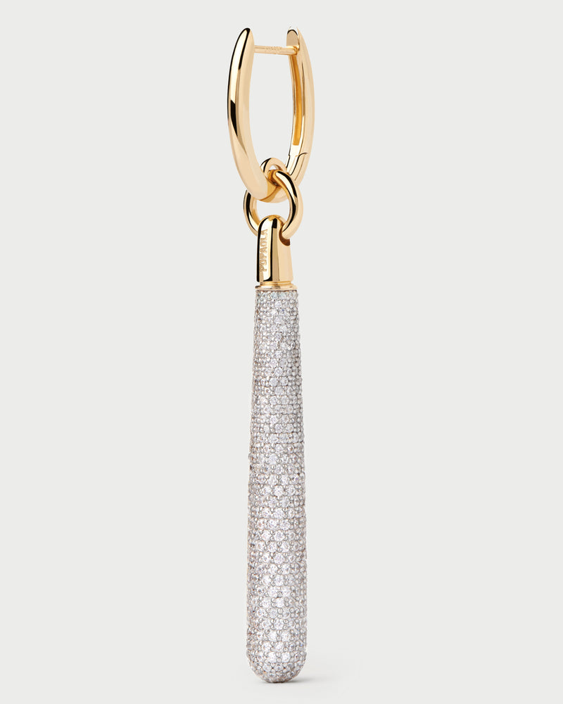 Single hoop with a long pavé zirconia drop pendant